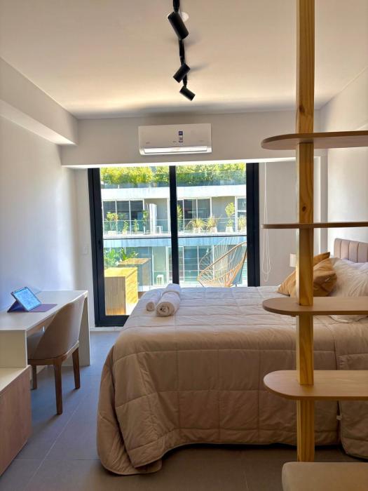 Bright Designer Studio with Balcony at Palermo Soho