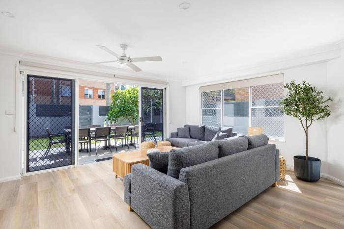 The Beach House on Little Beach