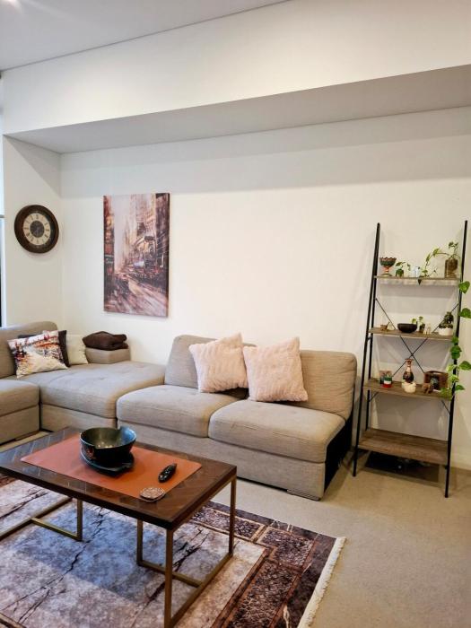 Serenity in Ryde, ferry,train & cafes around