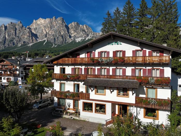 Hotel Bellaria - Cortina dAmpezzo