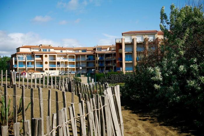 V0382 - Appart 6 couchages en front de mer dans résidence avec piscine