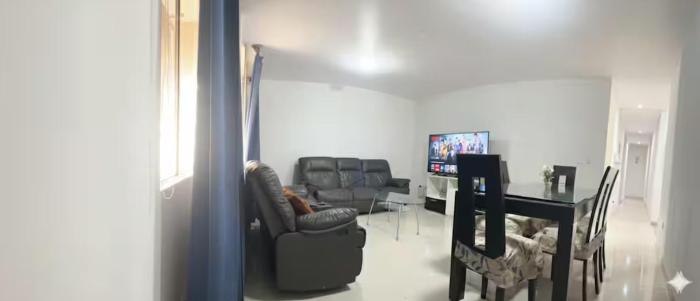 Departamento 2 cuartos frente al mar en San Miguel, Peru