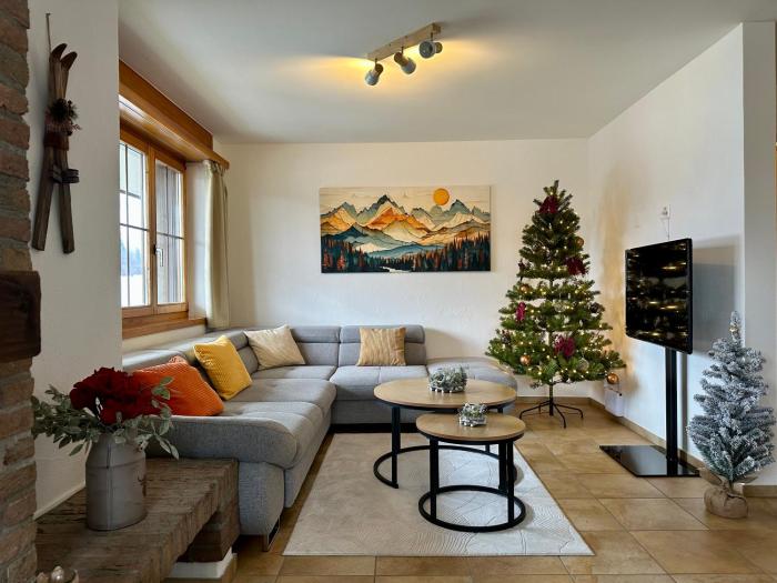 Apartment with Balcony & Mountain View