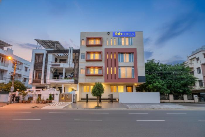 FabHotel Shiv Rachna - Mansarovar