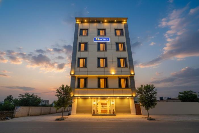 FabHotel CG International