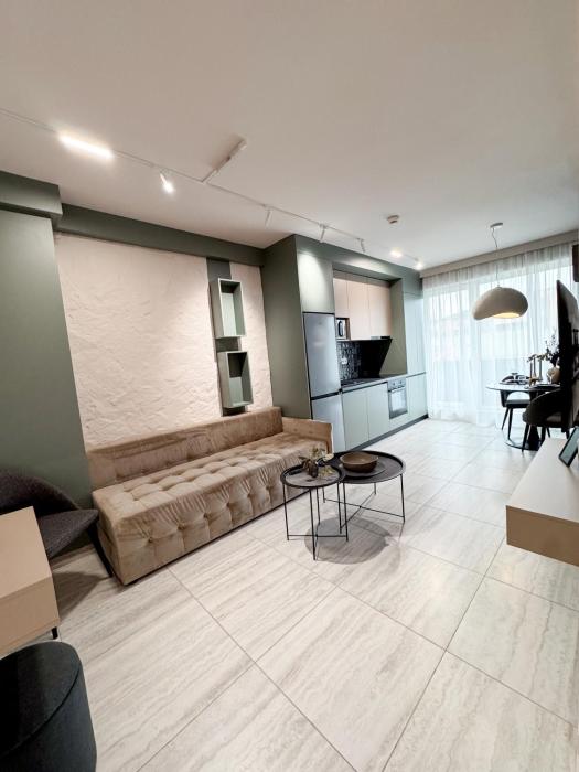 Sky Escape - Private Parking, Kingsize Bed & More