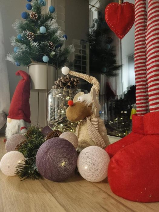 Few Steps to the Bay