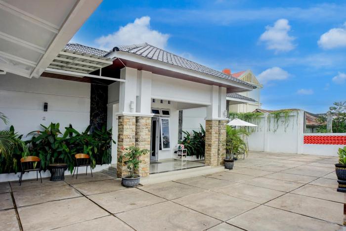 Collection O Blower Residence Syariah