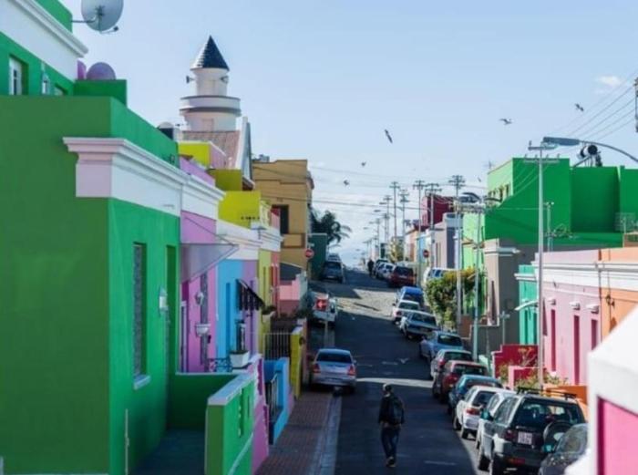 GreenHouse BoKaap Stylish Apartment with Table Mountain Views