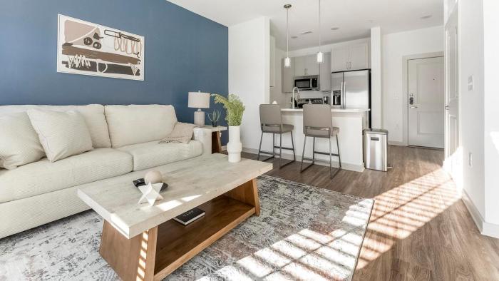 Landing Stylish 1BD Pool Gym