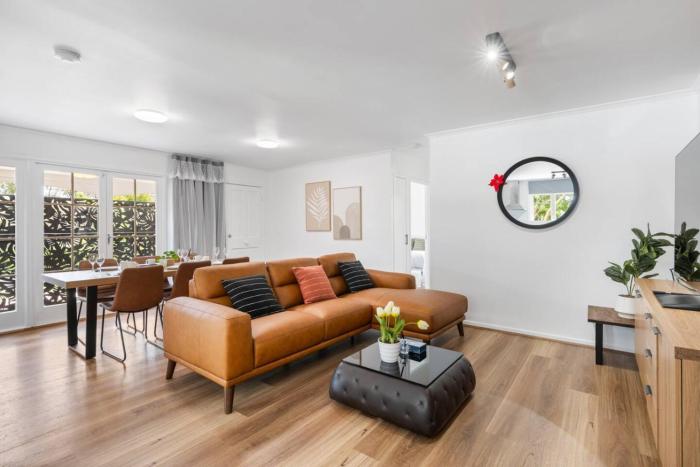 Contemporary 4BR Home in Prime Upper Mount Gravatt