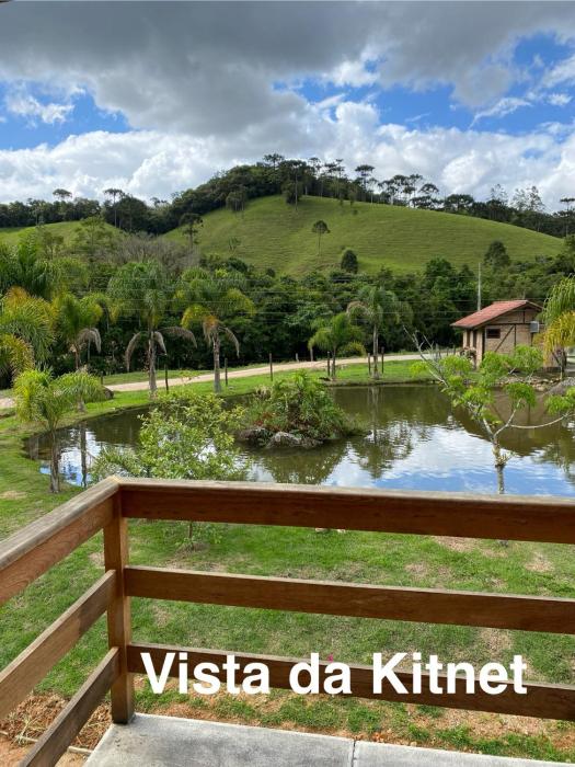 Kitnet Completa Com Vista Para o Lago