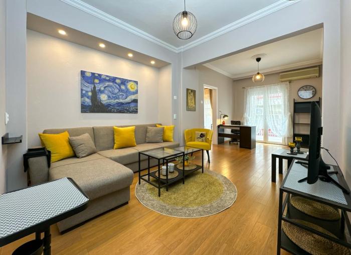 Rebeccas Philoxenia Apartment