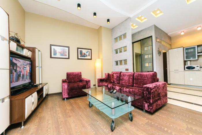 One bedroom, 3 Baseina str, Near a Khreschatyk