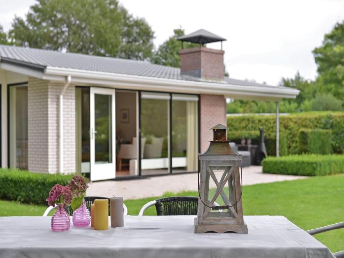 Bungalow near Lake Veere for Water Sports