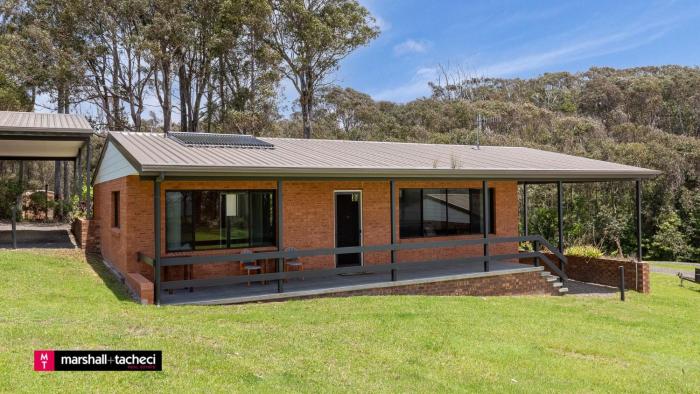 Cuttagee Beach Cottage 6 - Tathra Bermagui Rd 3521