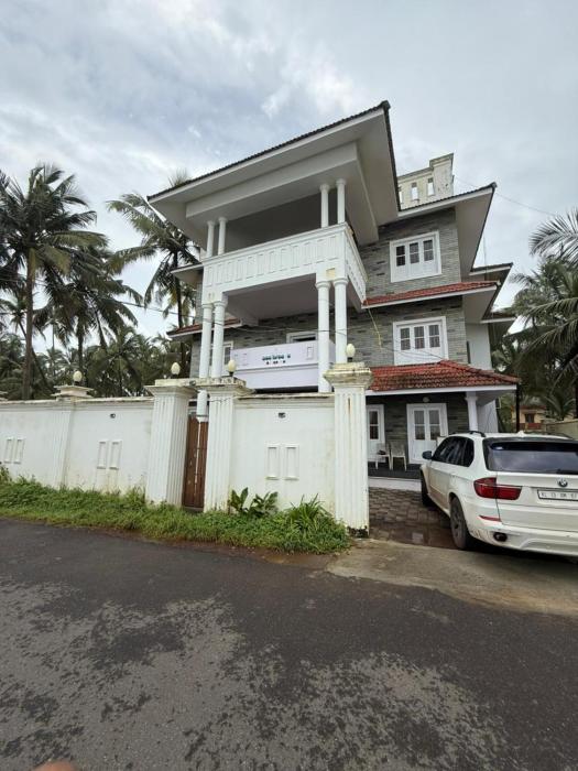 Rozana Retreats BeachVibe -kannur