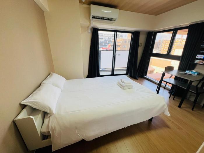 R SQUARE Nipponbashi Room No 703