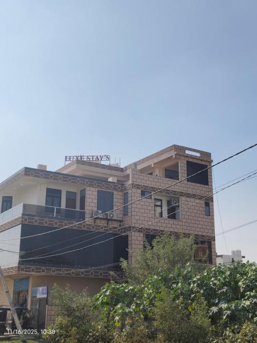 Luxe Stays l Luxury Apartments