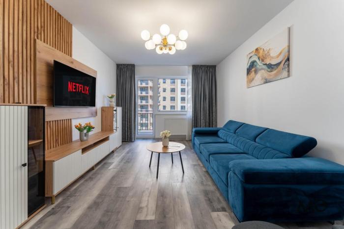 MoHost Veeo -simplicity feels rich