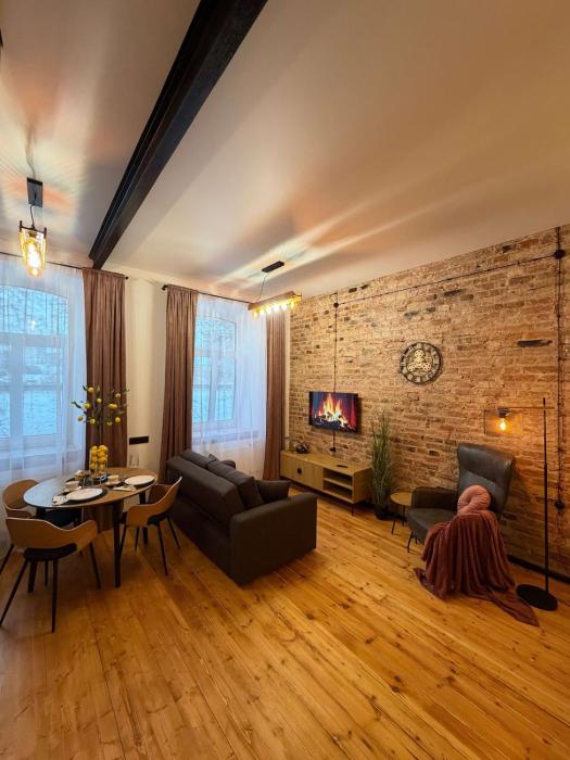 Urban Loft Studio 33