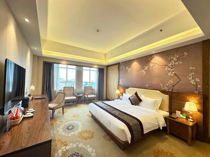Hồng Vận Grand Hotel Móng cái