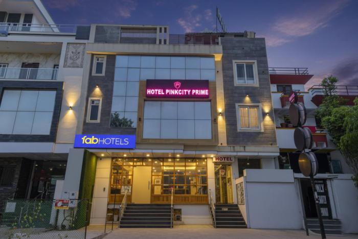 FabHotel Pink City - World Trade Park