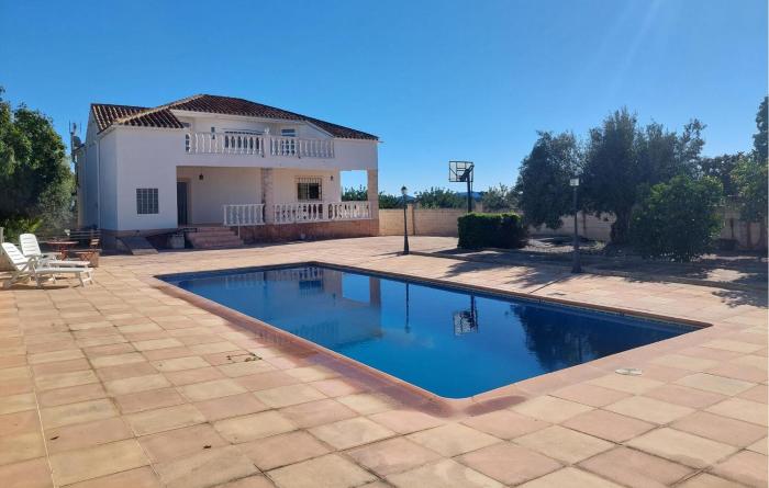 Nice Home In Pedralba