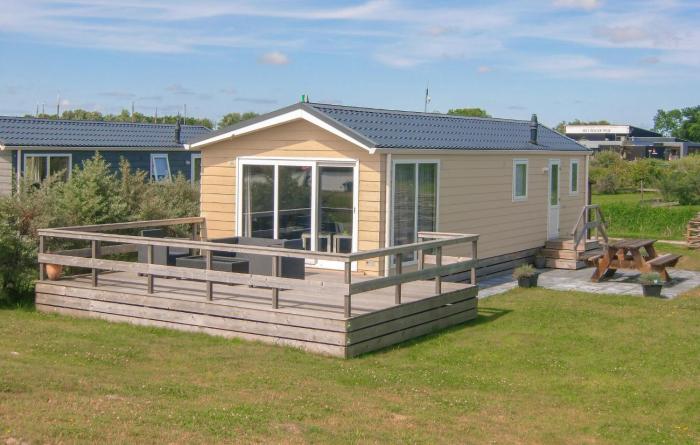 2 Bedroom Pet Friendly Home In Lauwersoog