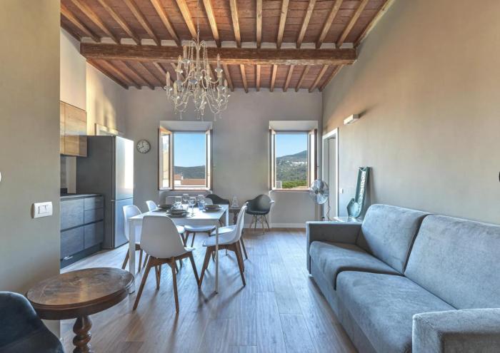 Maison Carol, moderna e luminosa in centro e vicino al mare