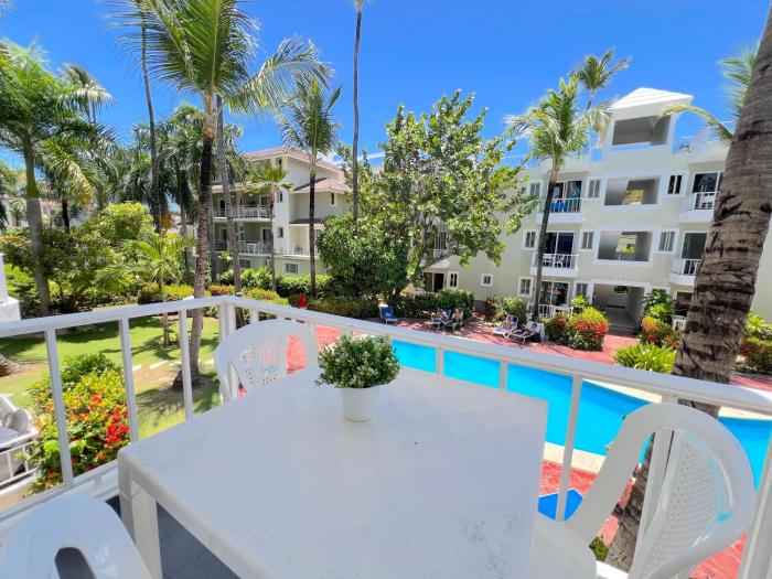 TROPICAL VACATION with nice view at PLAYA LOS CORALES