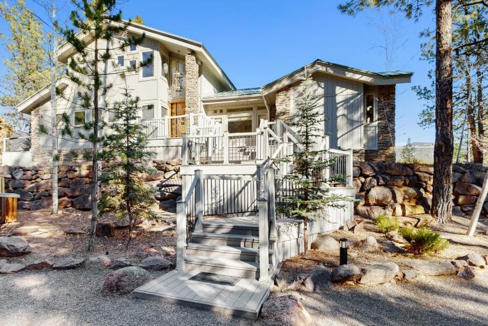 Magical Mountain Hideaway