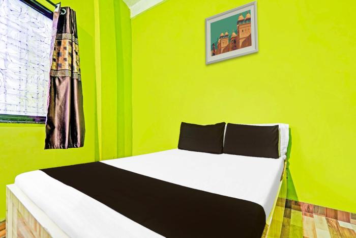 Hotel O New Shan-e-Punjab Veer Restaurant and lodging