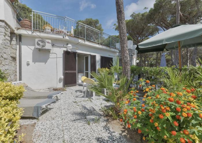 Villa Fantagali - appartamento 504 con giardino