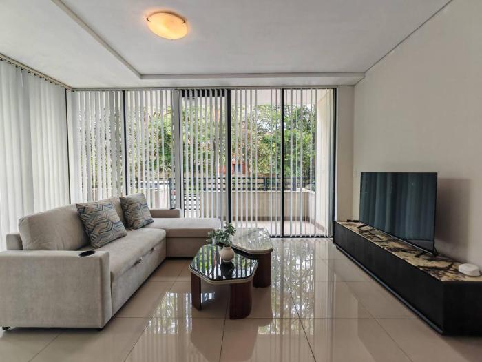 3 bedroom apartment in Rosebery