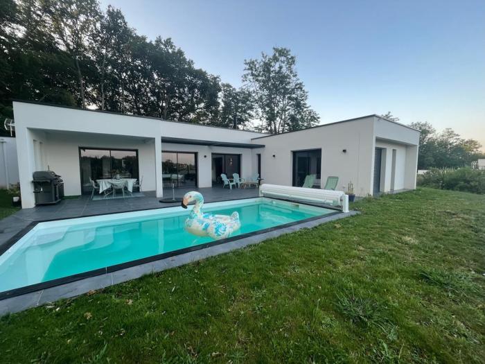Villa avec piscine à 10 min de PAU