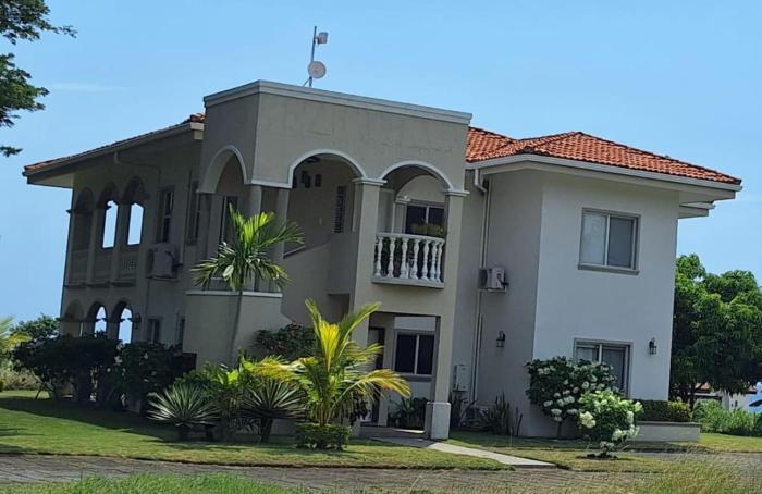 Luxury Beach View 2BR Apartment