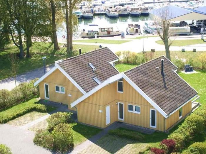 Ferienhaus im Ferienpark Mueritz