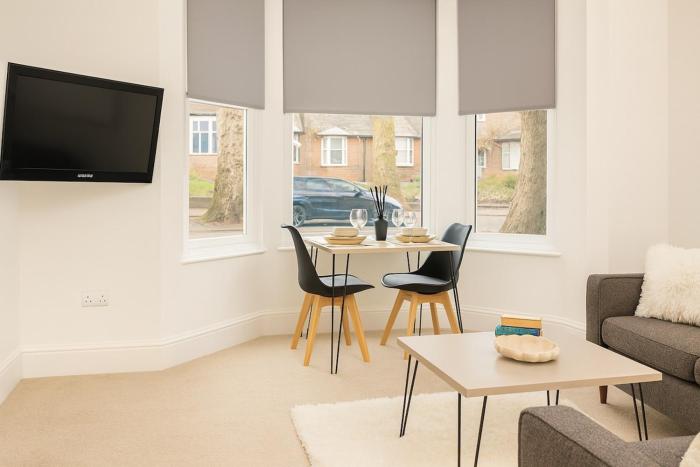 The Luxe Apartment