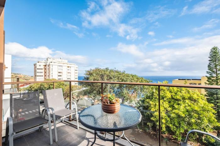 Island Comfort - Tamariz Apartment