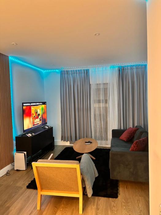 Birmingham 2-Bedroom Garden Stay Perfect for Couples,Workers & Families