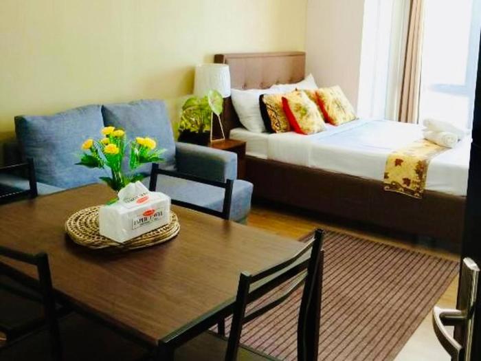 Walk to Abreeza Mall | Kitchen | Parking | Pool