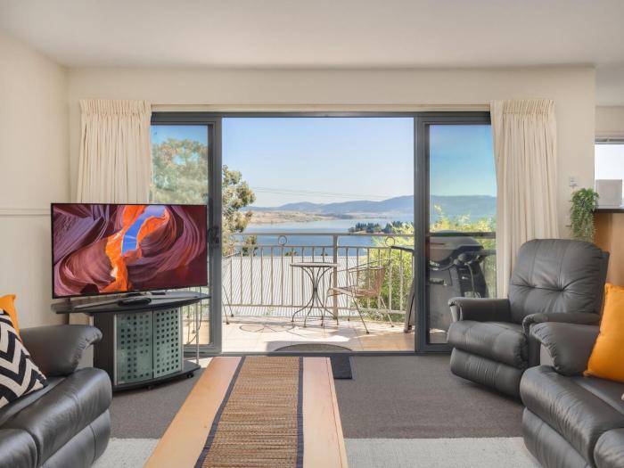 Whistler Three - Prestige Jindabyne Townhouse