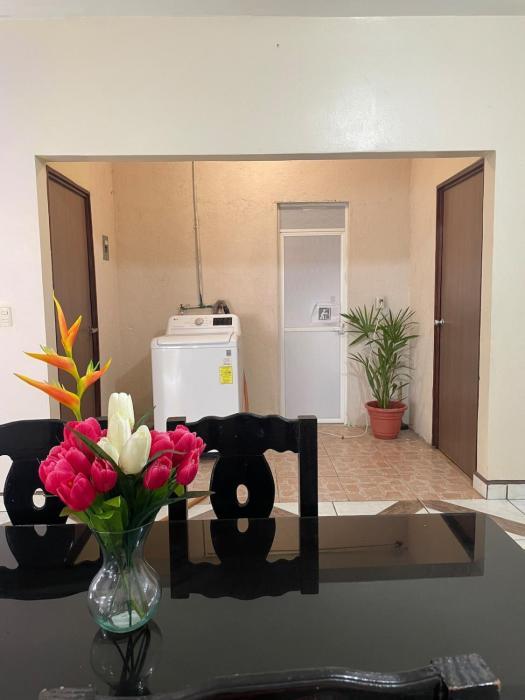 confortable casa de 3 habitaciones con aire acondicionado