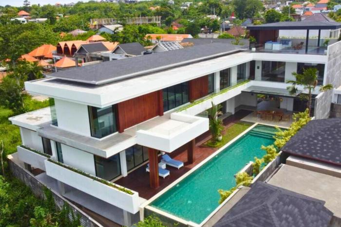 Chiasa Spacious 7 BR Private Pool Villa ZN397