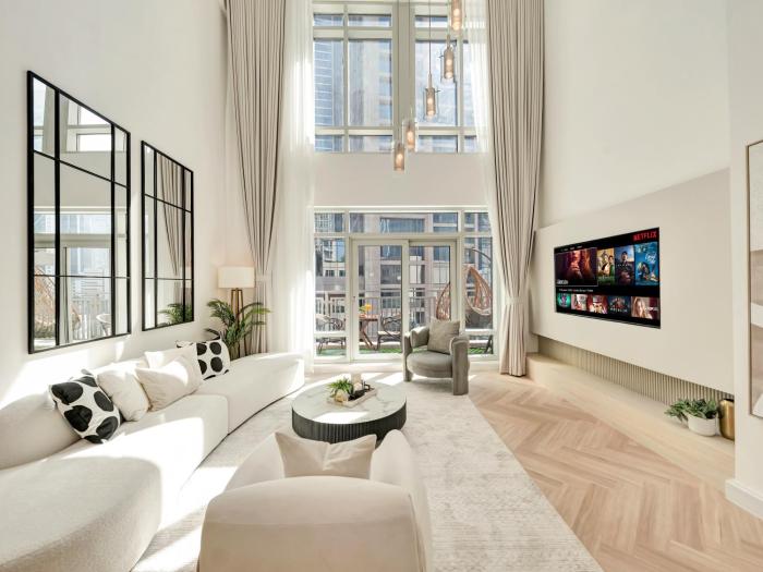 Kensington - Designer 3BR Loft Duplex Downtown