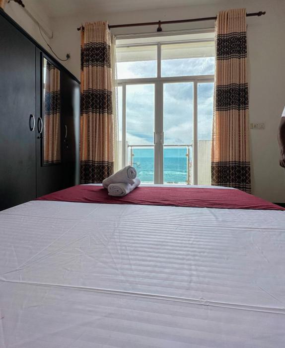 Seaview Apartment with 3 BR at Colombo 6