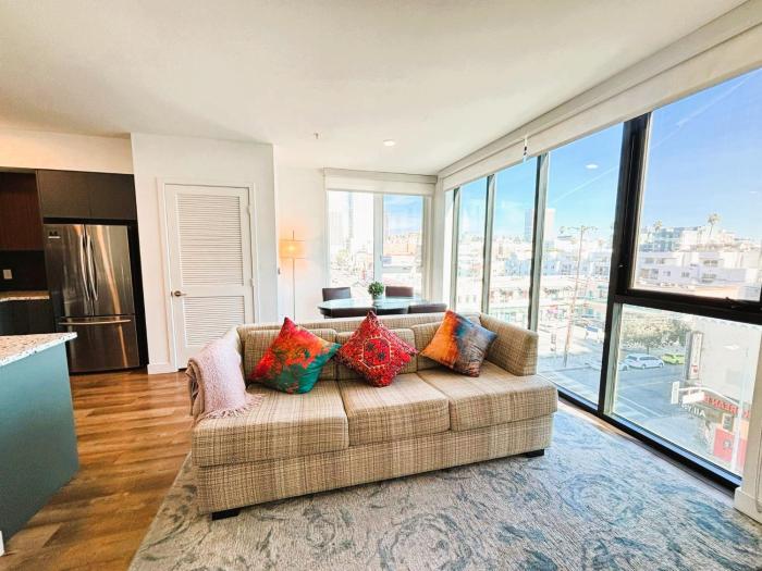 Boutique KTown Stays With Breathtaking Rooftop Views