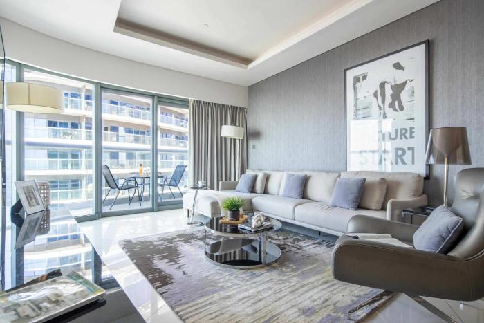 Frank Porter - Paramount Tower A