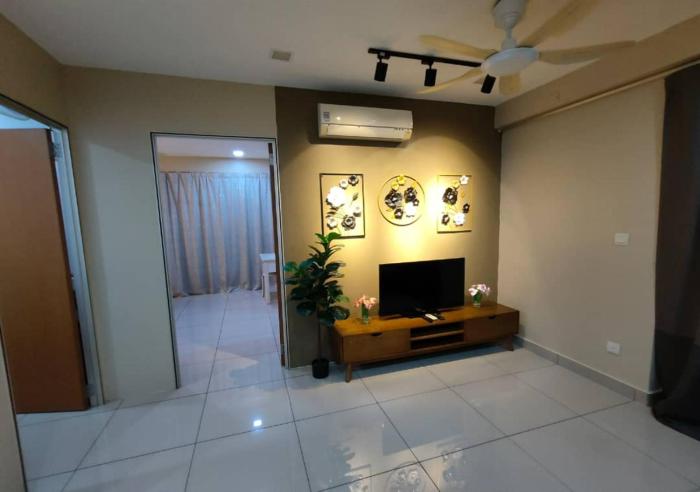 2Bedroom Trefoil Setia Alam Near Setia City Mall 1-7 Pax